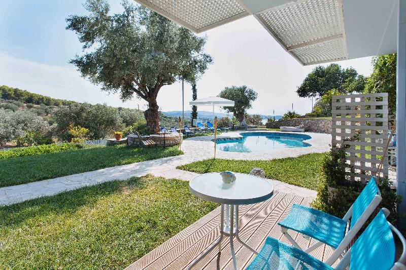 Sunny Place Resort Kranidi Esterno foto
