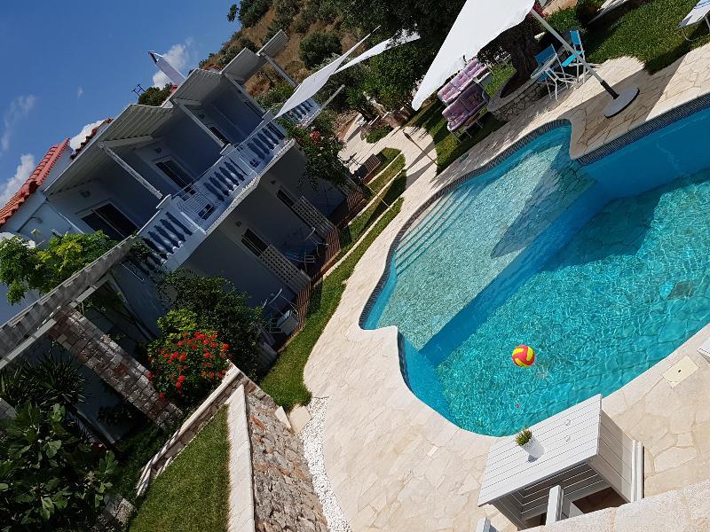 Sunny Place Resort Kranidi Esterno foto