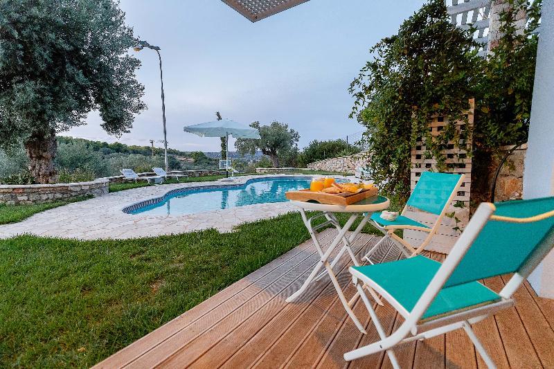 Sunny Place Resort Kranidi Esterno foto